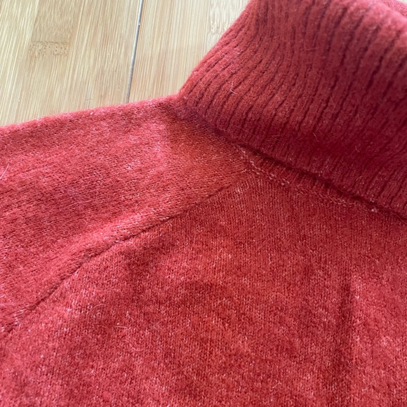 Vero Moda Rich Red Turtleneck Sweater - Picture 2 of 6